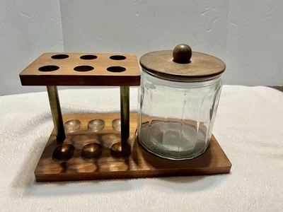 Reposapiés. Soporte para pipa con tarro desajustable para tabaco Foto 1 de 4