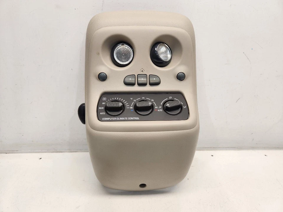 GMC Yukon XL 1500 2001-02 consola de techo con abridor de garaje y control automático de temperatura  Foto 1 de 4