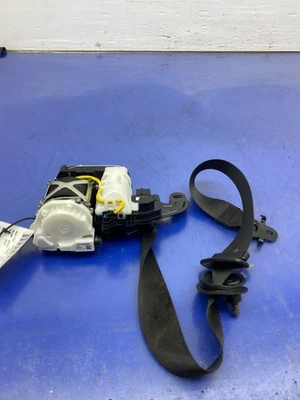 RETRATOR DE CINTO DE SEGURANÇA DIANTEIRO DIREITO BMW M550I 2018-2020 COM SISTEMA DE PROTEÇÃO ATIVA - Imagem 1 de 4