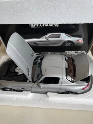Mercedes Benz  SLS AMG  -2010 Grey Metallic    1:18  Minichamps 100 039025 - Bild 1 von 4