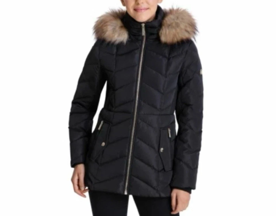 Chaqueta acolchada de piel Michael Kors  Foto 1 de 4