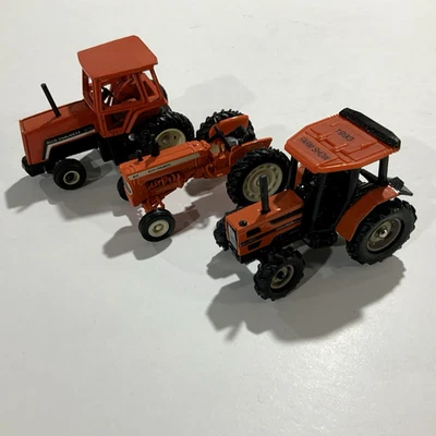 Vintage Die-Cast Allis-Chalmers Replica Bundle (3 Tractors in 1/64 Scale) Ertl - Image 1 of 4