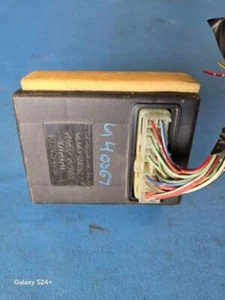 89 90 91 92 CRESSIDA CHASSIS ECM THEFT/LOCKING LH SIDE DASH 69578 - Bild 1 von 3