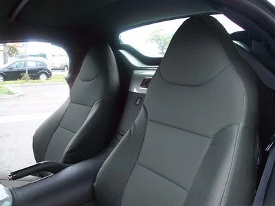 FUNDA ASIENTO DELANTERO PONTIAC SOLSTICE CARBÓN TIPO CUERO A MEDIDA Foto 1 de 4