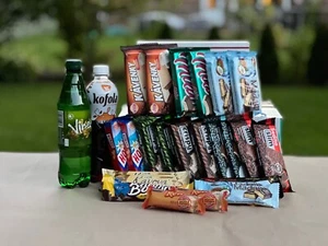 SCATOLA SNACK Grande - Scatola varietà europea ceca e slovacca Mila Horalky Kofola 26 pz - Foto 1 di 7