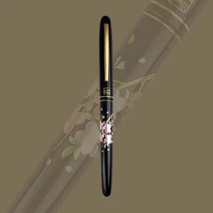 WANCHER×Kuretake Modern Maki-e Fountain Pen - Sakura Uta - Picture 1 of 5