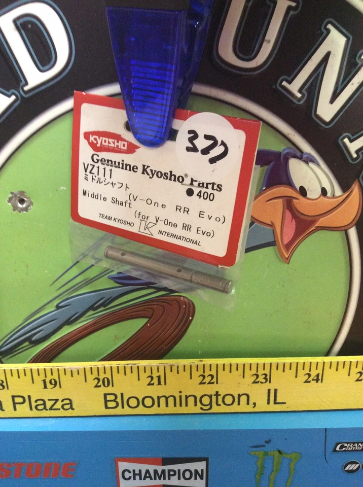 KYOSHO VZ111 MIDDLE SHAFT {V-ONE RR EVO} NewInPack USA Shipped - Image 1 of 2