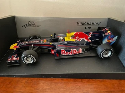 Minichamps 1:18 Red Bull RB6 Sebastian Vettel 2010 Brazilian Gp Limited Edition - Immagine 1 di 4