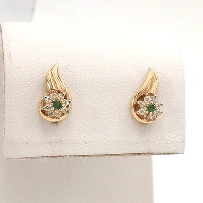 14k Gold Flower Natural Emerald Diamond Stud Earrings Petite New - Image 1 of 4