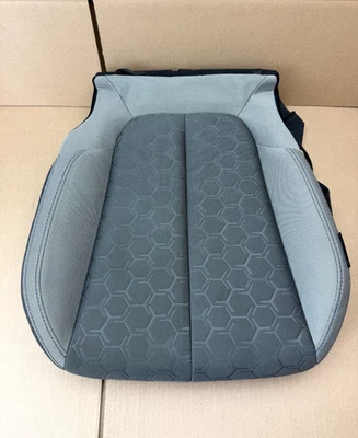 Subaru Forester 2025 - Cojín de asiento inferior delantero derecho lado del pasajero OEM Foto 1 de 4