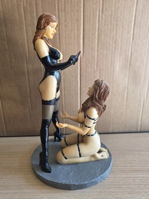 Magic (FA0025) - Statue Résine "The Mistress and Her Submissive" - Fetish Girls  - Photo 1/4