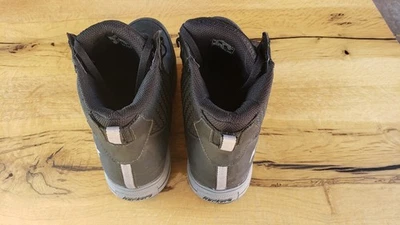 BOTAS KORKERS STEALTH HOMBRE TALLA 12. SUELAS KLINGON ROCK. CON CAJA Y ETIQUETA Foto 1 de 4