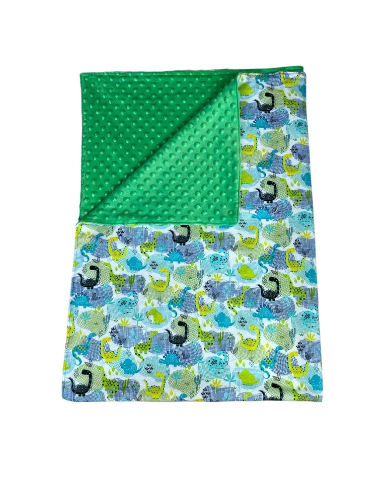Manta de franela hecha a mano Minky bebé o niño pequeño dinosaurios azules y verdes Foto 1 de 4