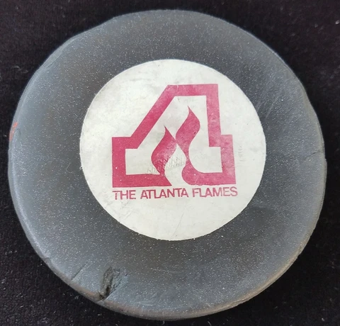 ATLANTA FLAMES RAWLINGS rubber VINTAGE CANADA NHL BILTRITE OFFICIAL SIZE PUCK Cover