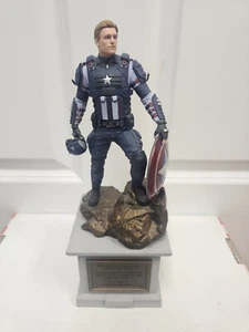 Marvel's Avengers: Earth's Mightiest Edition (12" Captain America Statue Figure) - Picture 1 of 4