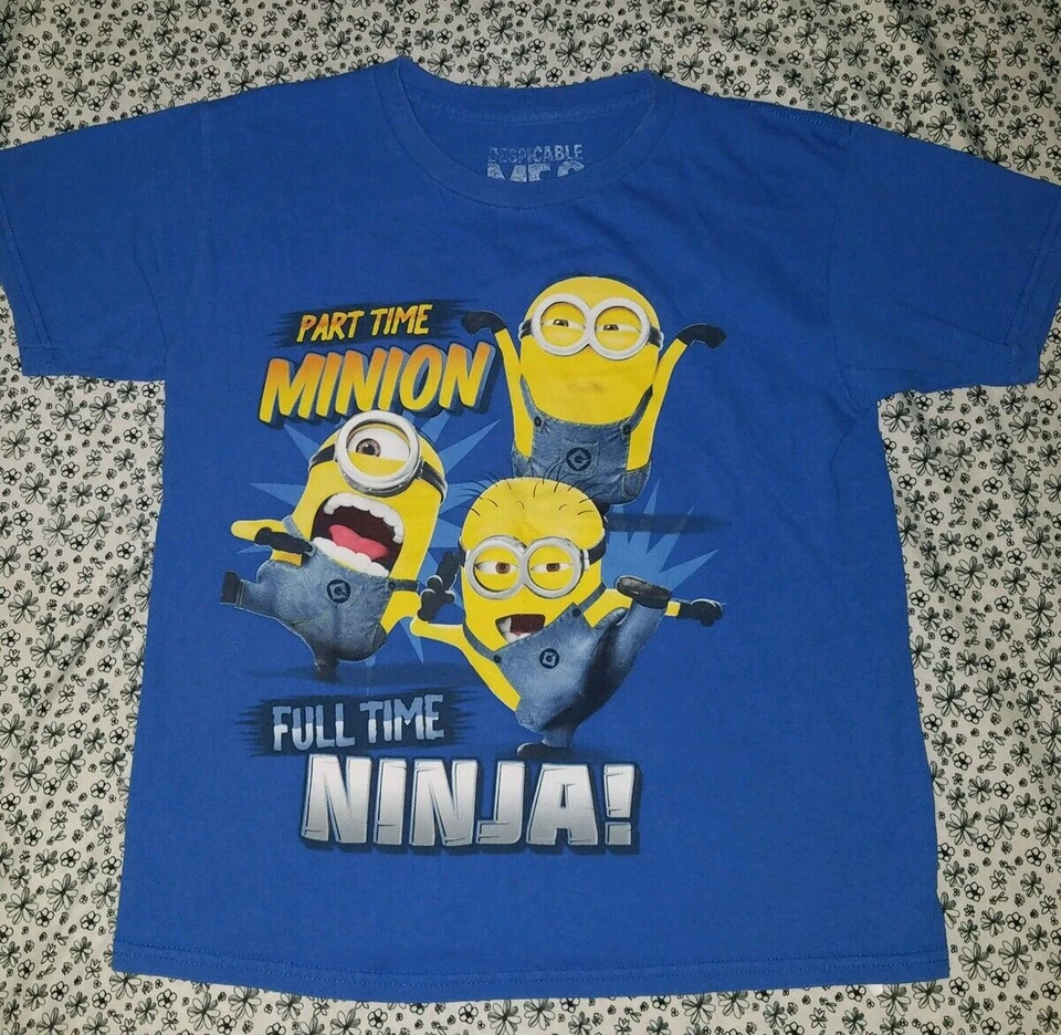 Boys Size Large 10/12 MINION Graphic T Shirts Back to School Price Preowned - Image 1 of 3