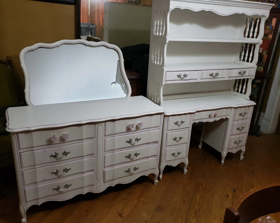 Vintage Dixie French Provincial White Girls Bedroom Furniture (4 Pieces) EUC - Image 1 of 4
