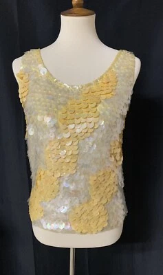 Top vintage años 60 amarillo con cuentas a mano lentejuelas 100 % lana sin mangas pequeño Hong Kong Foto 1 de 4
