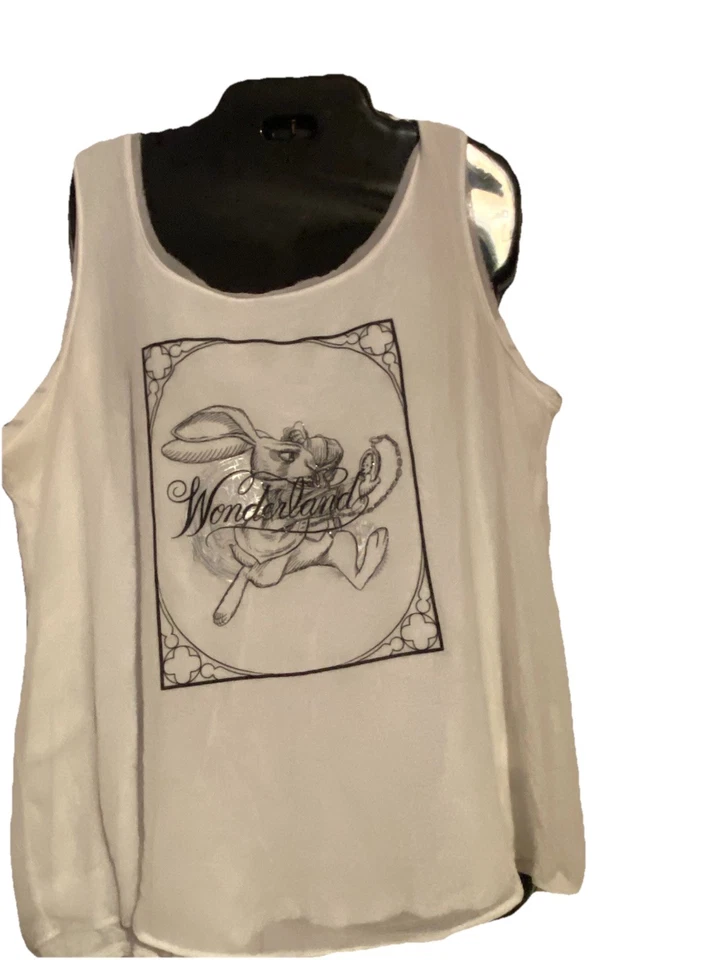 Tanque Colleen Atwood de la colección de diseñadores de Alicia a través del espejo de Disney Foto 1 de 4