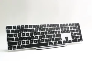 Klawiatura Apple Magic z Touch ID, klawiatura numeryczna, USB-C, czarna, MXK83LL/A - Zdjęcie 1 z 2