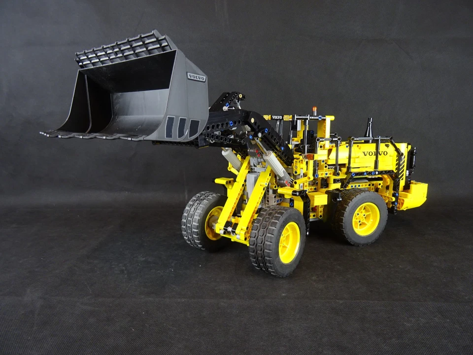 Lego Technic Modell - Radlader - Batteriebox und Fernbedien. - funktionsf. - #6 - Bild 1 von 4