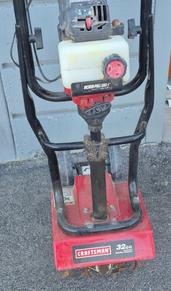 Mini cultivador/máquinas de cultivo Craftsman 32cc a gas Foto 1 de 4