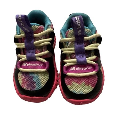 Zapatos Infantiles New Balance Playgruv v2 Talla 3.5 Hi-Pink Negro Tie-Dye Bungee Foto 1 de 4