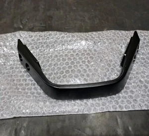 Maniglia passeggero SUZUKI GSX-R 750 1100 NUOVA NOS originale 46211-17C00 GSXR - Foto 1 di 5