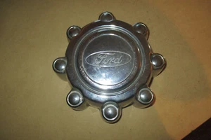 1999-2005 Ford Excursion, F250, F350 SRW OEM Chrome Center Cap 3338 F81A-1A096BB - Picture 1 of 5