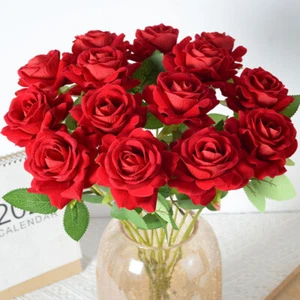 Bouquet Di Fiori Di Rose Artificiali Bouquet Di Piante Finte Decorazione ▼ - Zdjęcie 1 z 8