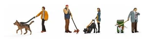 Noch H0 15471 Menschen mit Hunden - Bild 1 von 1