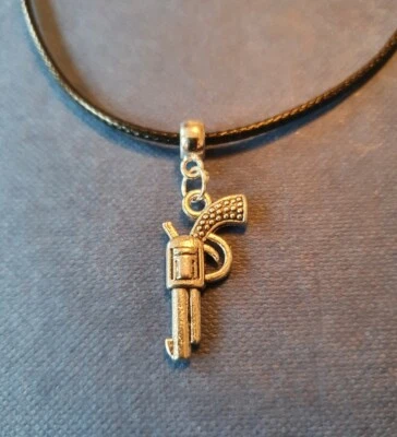 COLLAR DE CUERO PISTOLA 17 PULGADAS HOMBRE MUJER TIBETANA PLATA COLGANTE Foto 1 de 2