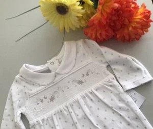 Baby boys girls neutral Spanish style smocked stars all in one baby grow cotton - Picture 1 of 4