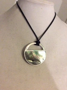 $50 Kenneth Cole Black Shell Lunar Eclipse Motherbof Pearl Necklace KC18 - Picture 1 of 4