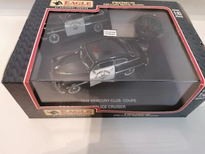EAGLE MERCURY CLUB COUPE 1949 POLICE CRUISER 1:43 art. 1552 UNIVERSAL HOBBIES - Immagine 1 di 4