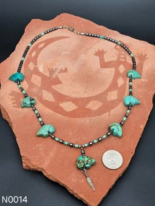 Necklace Vintage Turquoise 7 Bear Fetish with Magnetite Beads - Picture 1 of 4