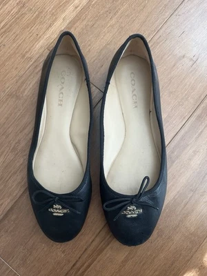 Zapatos de vestir Coach Designer negros firma dorada bailarina planos talla 10 para mujer Foto 1 de 4