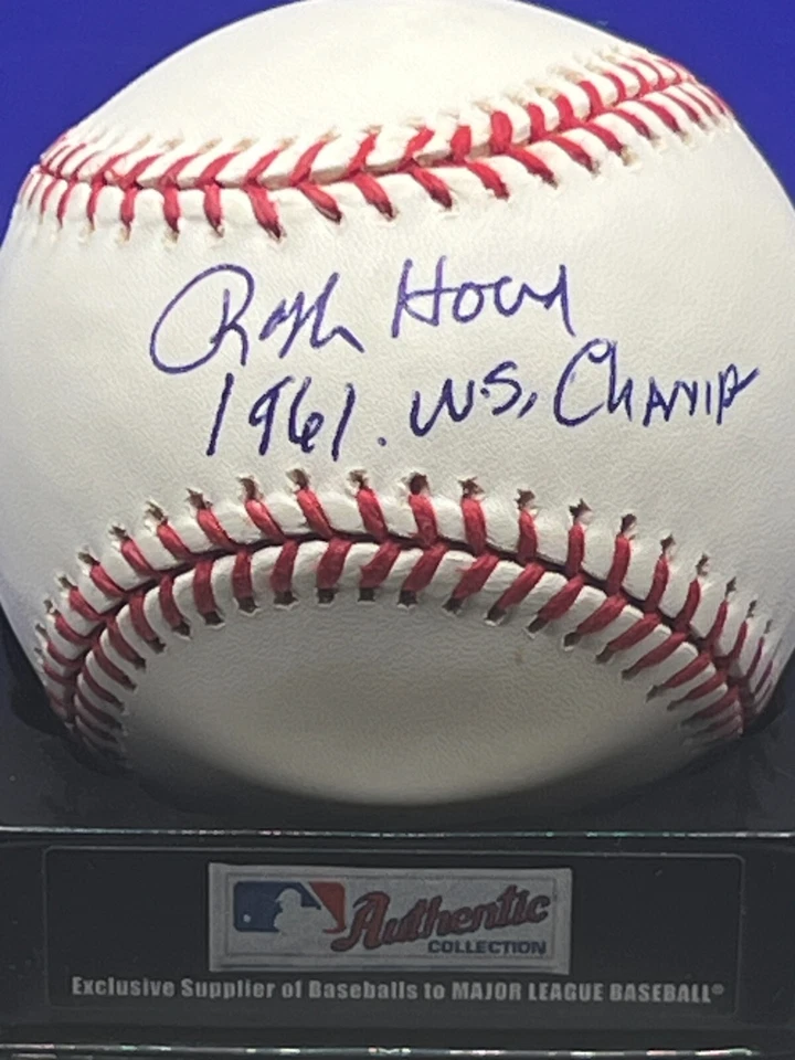 RALPH HOUK NEW YORK YANKEES 1961 WS CHAMPS SIGNED OML BASEBALL - Image 1 of 1