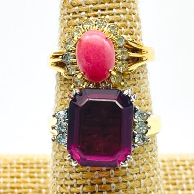 Lote de 2 anillos de cena con cuentas de vidrio púrpura y detalles de diamantes de imitación de cuentas rosas Foto 1 de 4