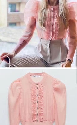 NUEVA Chaqueta Zara Tejida Organza Volantes Rosa Melocotón Claro Joya Botón Talla Mediana Foto 1 de 4