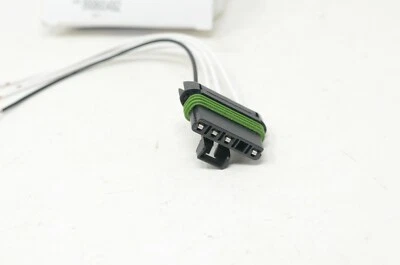 Tail Light Connector fits 1996-1999 Oldsmobile Bravada  ACDELCO PROFESSIONAL - Image 1 of 4