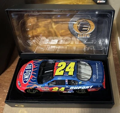 Jeff Gordon Dupont Elite 2003 coche 1 de 3624 Foto 1 de 3