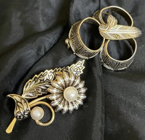 2 Vintage Spanish Faux Damascene Brooch Pins Floral & Faux Pearl - Picture 1 of 9