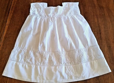 POUPÉE- Robe de grande poupée en fil brodé - Immagine 1 di 4