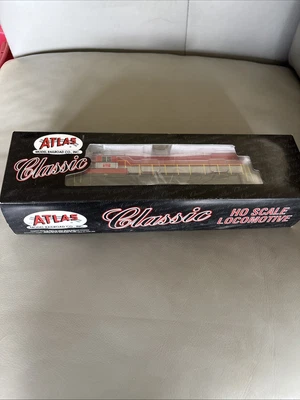 Atlas Classic H.O. Locomotive Alco C-424 Green Bay + Western #9336 No Rd # - Image 1 of 4