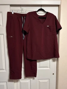 Conjunto Exfoliante Pantalones Ajustados Figs Yola Talla Pequeña 2XL Higos Color Vino - Imagen 1 de 7