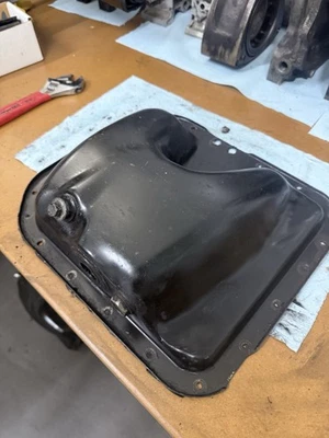 Поддон для масла 1986-1989 Mazda RX7 FC - Изображение 1 из 4