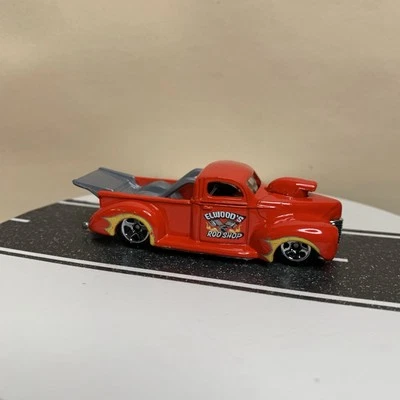 2009 Hot Wheels модифицированные поездки #164 8/10 '40 Ford пикап красный с 5sp 1:64 NM - Изображение 1 из 4