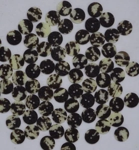 Vintage Mottled White Brown Shell 2-Hole Buttons w/ Character 15mm Lot of 7 A634 - Picture 1 of 9