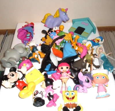 Lote de 35+ figuras de acción juguetes mixtos Disney, MLP, LALALOOPSY, BOBBLE BOTS Y MÁS Foto 1 de 4